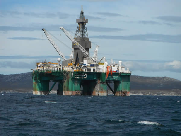Oil rig Ocean Guardian. Photograph courtesy of Stephen Luxton. Copyright © Falkland Islands Government.