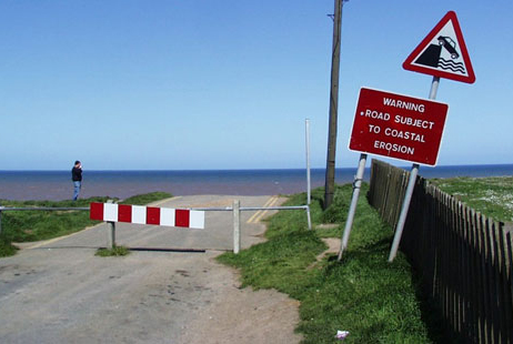 Seaside Road in Aldbrough in2003 cut off by the cliff.