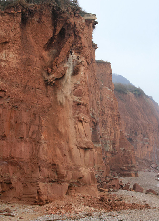 Sequence of rock fall observed by local resident. (Photo: © Eve Mathews).