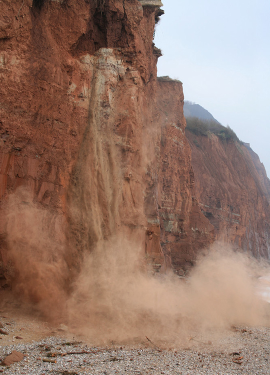 Sequence of rock fall observed by local resident. (Photo: © Eve Mathews).