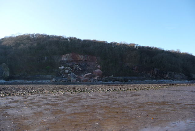 Wide angle view of the Oxwich Bay landslide showing its position within a disused limestone quarry.