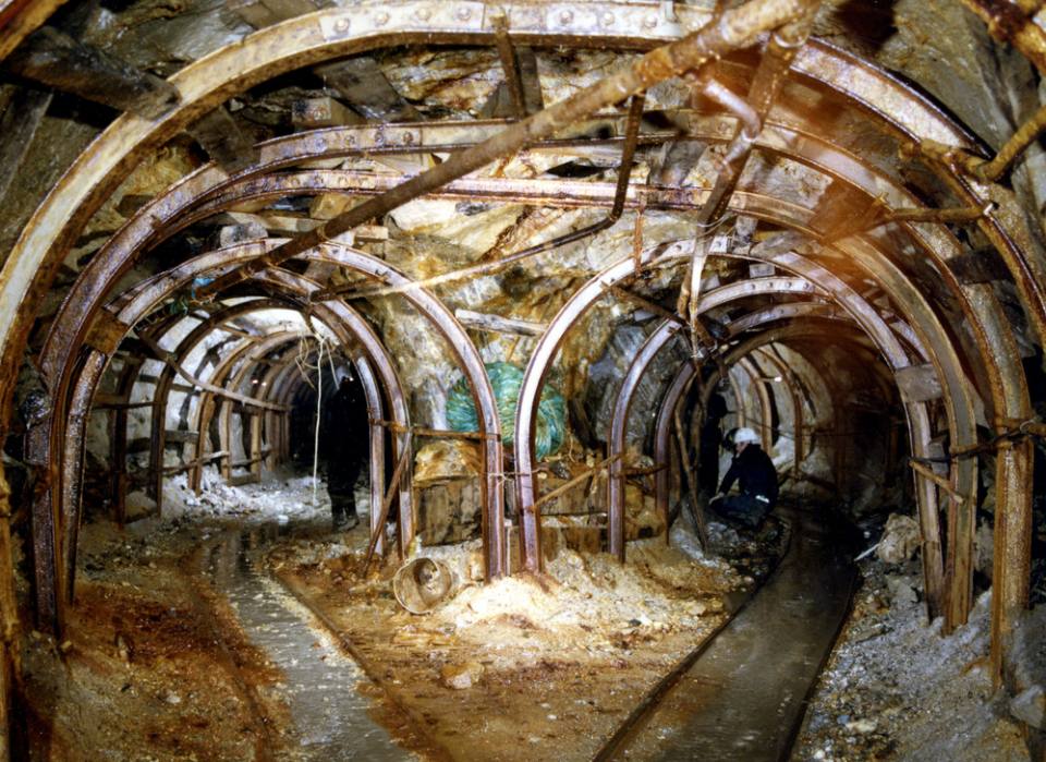 Fall of Ground in an Underground Limestone Mine