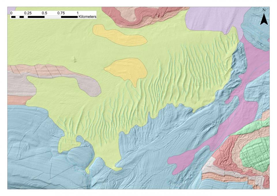 Seafloor geology mapped at 1: 10 000 scale