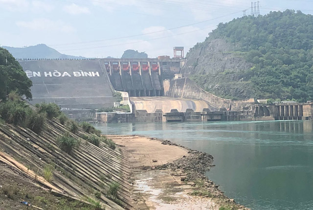 Hoa Binh Dam, Da River
