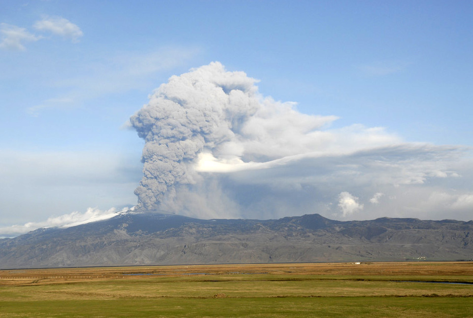 Eyjafjallajökull eruption, Iceland May 2010