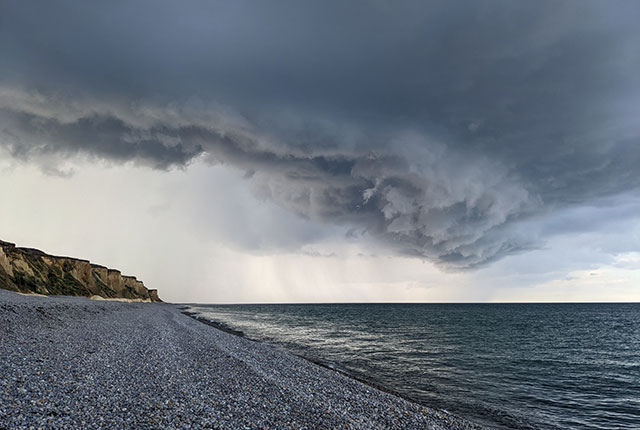 Dodging the rainstorms! Emrys Phillips and Rhian Kendall, BGS © UKRI.