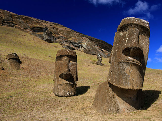 Moai at Rano Raraku, Easter Island (Image: Wikipedia).