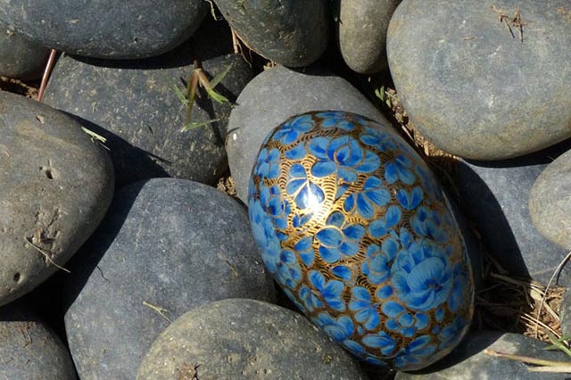 easter-eggs-and-zen-rocks