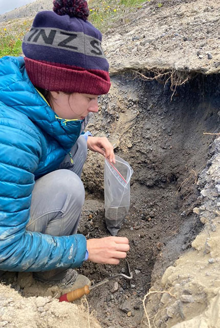 Sam Engwell sampling blast deposits from the 1980 eruption of Mount St Helens. Samantha Engwell © BGS / UKRI