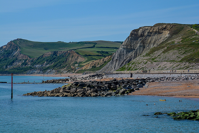 West_Bay_,_Coastal_Scenery_-_geograph.org.uk_-_6491422-thumb