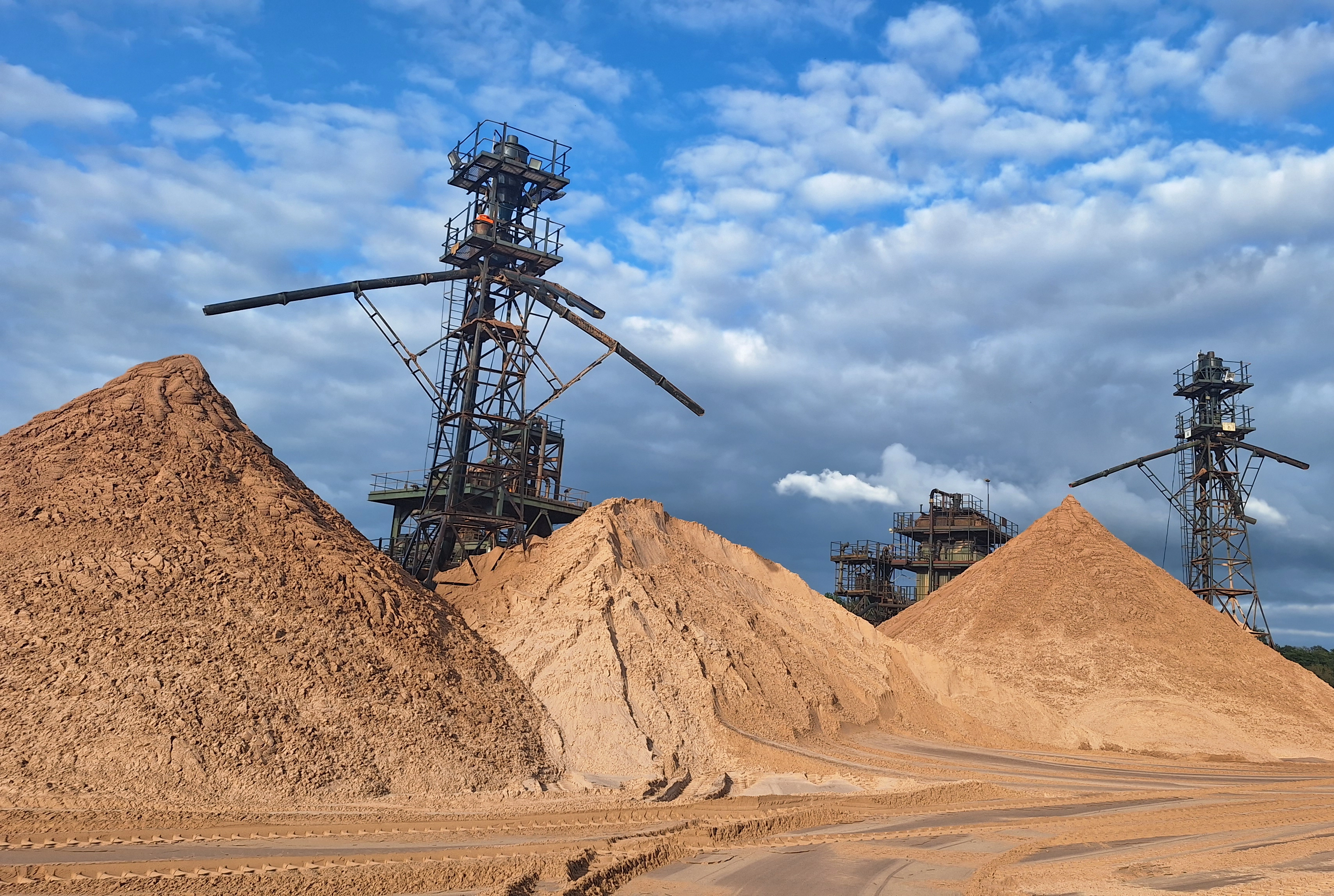 Arclid Quarry in Bathgate, which produces industrial sand. BGS © UKRI.
