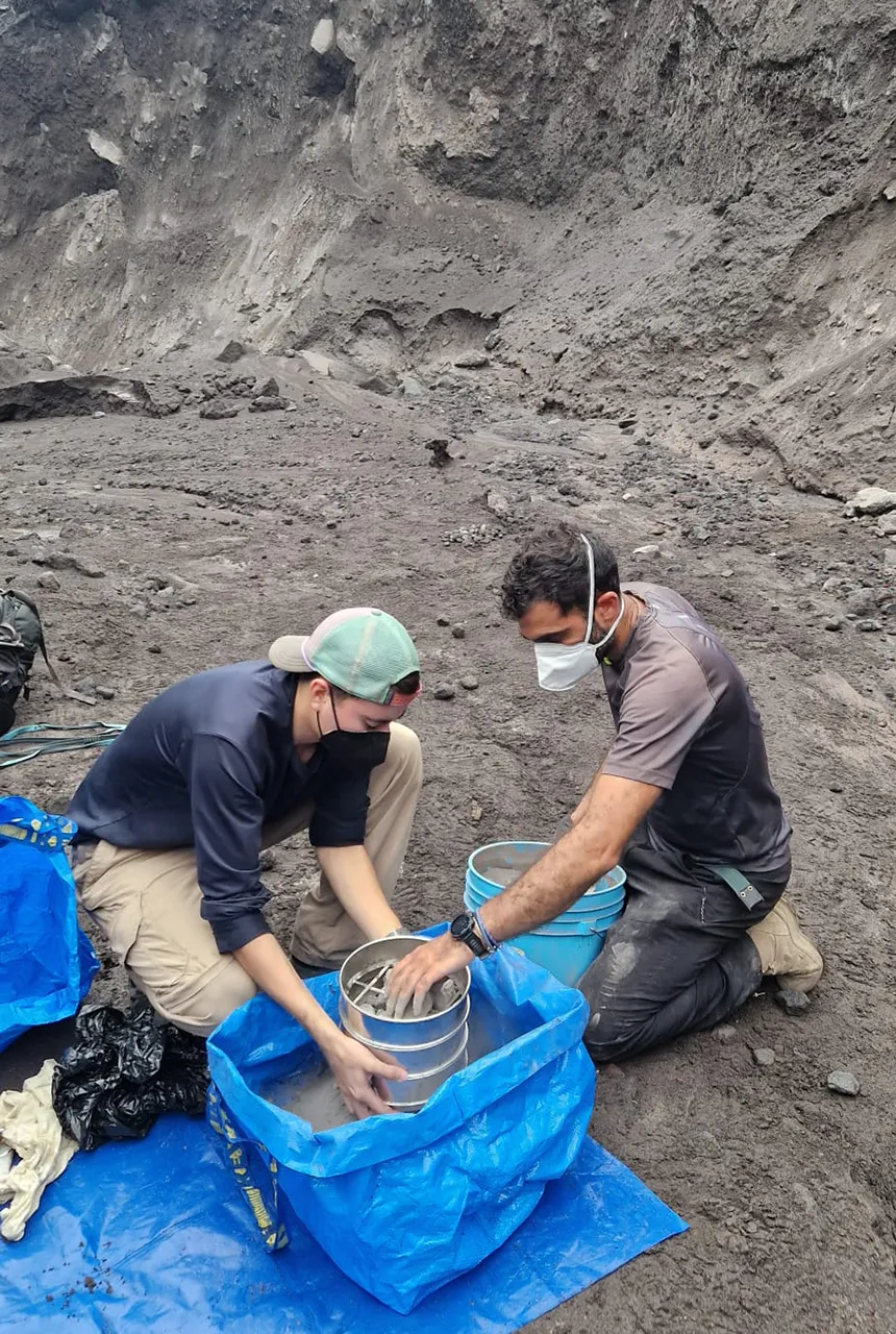 Members of the team studying the deposits from the March 2025 pyroclastic density currents. © Geoffrey Lerner, Institute for Scientific and Technological Research of San Luis Potosí, Mexico.